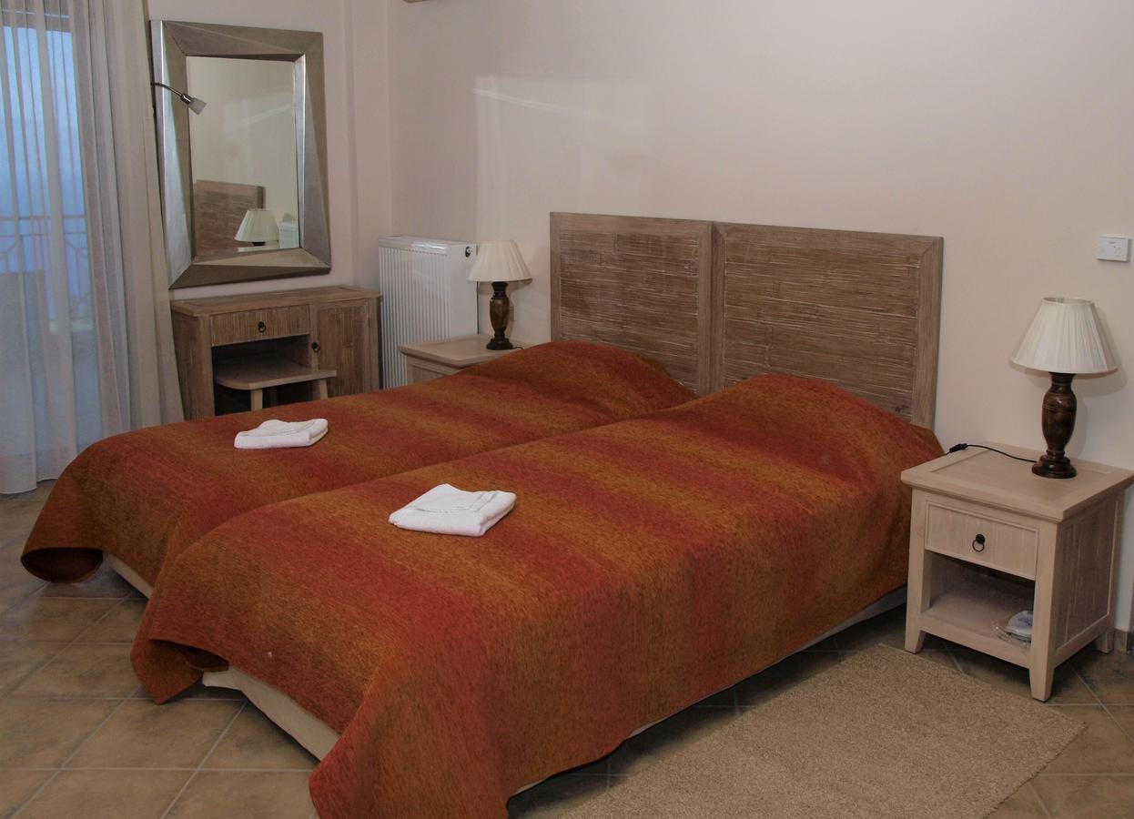 Hotel Theasi Diakopto Zewnętrze zdjęcie